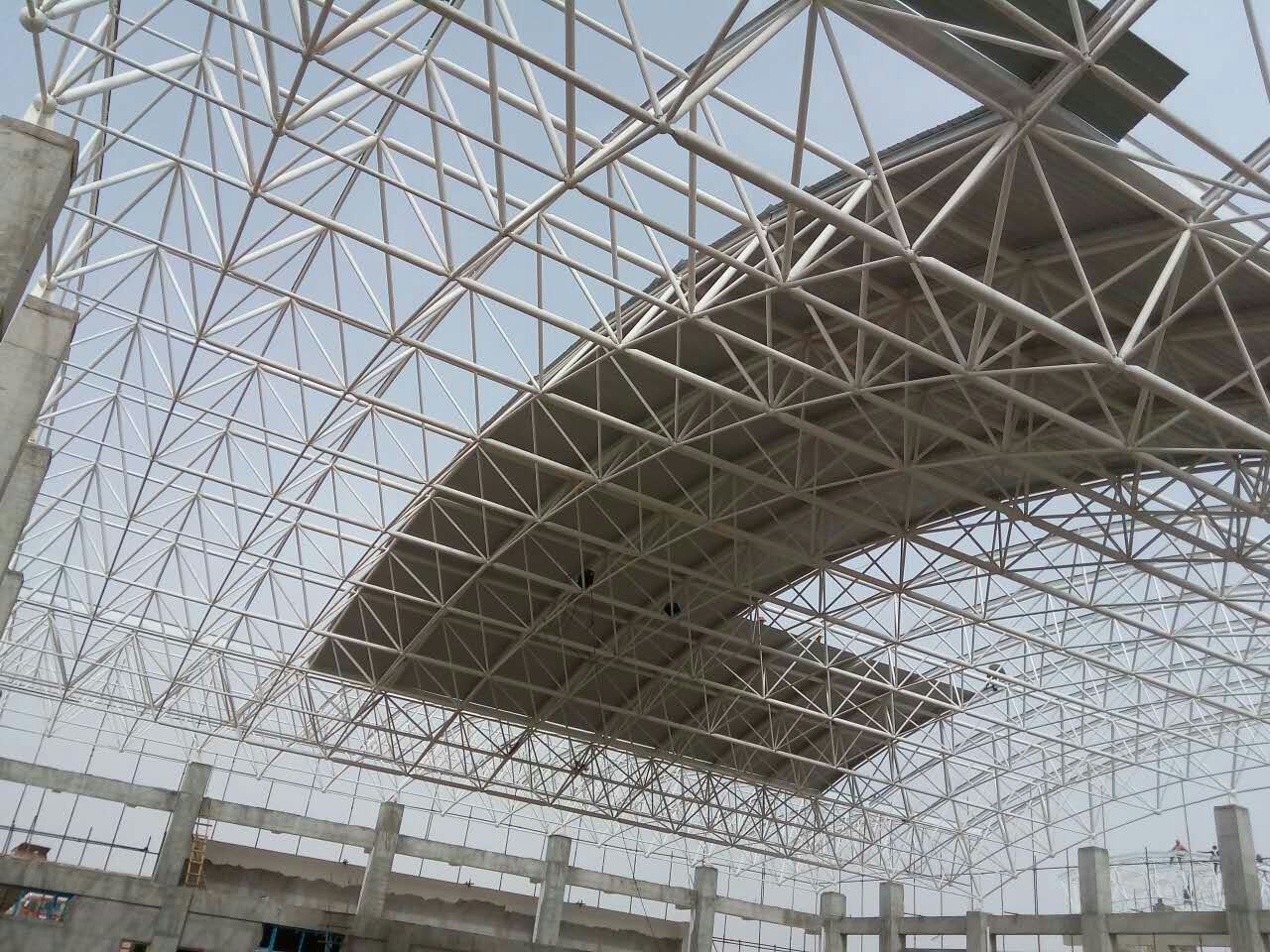 临夏青岛一汽网架